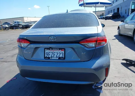 2020 Toyota Corolla Le z USA, uszkodzony, nr VIN 5YFEPRAEXLP116879